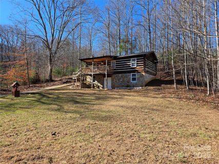 536 Hickory Springs Road sold home in Cherry Hollow, Burnsville, NC