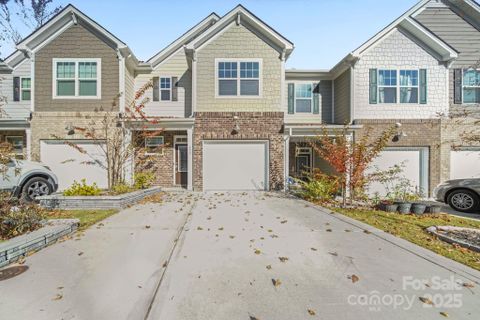 808 Gable Oak Lane