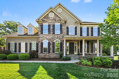 15026 Skypark Drive sold home in Skybrook North Parkside, Huntersville, NC