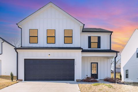 112 Silverwood Court sold home in Silverwood Court, Mooresville, NC