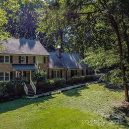 1015 Quail Circle