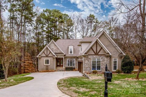 7957 Glen Abbey Circle sold home in Cowans Ford Park, Stanley, NC