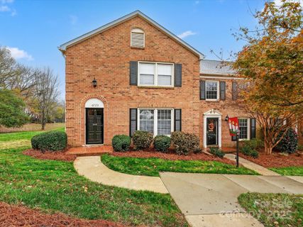 6723 Constitution Lane sold home in Olde Georgetowne, Charlotte, NC
