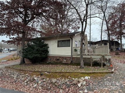 102 Arrowood Trail active home in Twin Harbor, Mount Gilead, NC