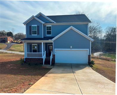 574 30th Avenue Circle active home in Pebble Creek, Hickory, NC