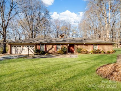 3200 Allenwood Road sold home in East Providence Estates, Charlotte, NC