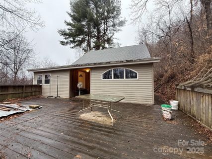 201 Mountain Vista Road active home in Grand View Acres, Canton, NC