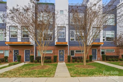 2712 Youngblood Street pending home in Southpoint, Charlotte, NC