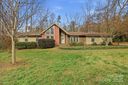 301 Chestnut Lane sold home in Statesville, SC