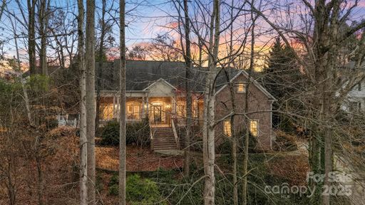 1404 Mt Isle Harbor Drive