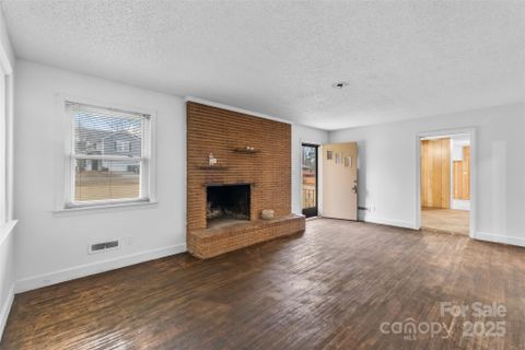 326 Neal Drive sold home in Charcon Heights, Charlotte, NC