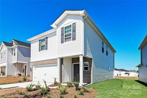 1313 30th Street Lane pending home in Walnut Reserve, Conover, NC