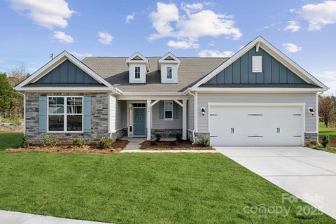 250 E Warfield Drive sold home in Oakridge Farms, Mooresville, NC