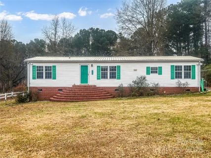 205 W Haywood Lane