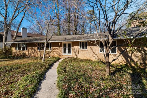 616 Robmont Road sold home in Robinson Woods, Charlotte, NC