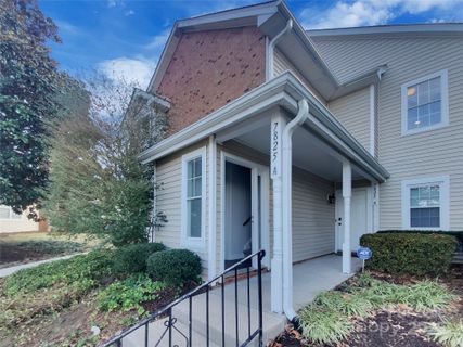 7825 Renaissance Court sold home in Renaissance Gardens, Charlotte, NC