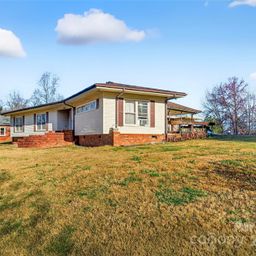 60 Greenwood Drive