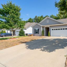 202 Paradise Hills Circle