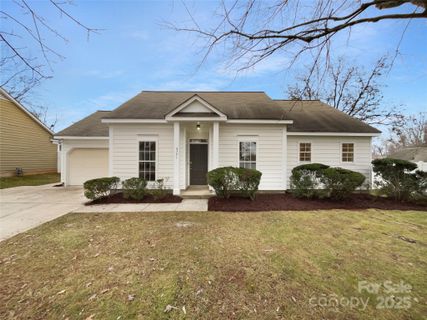 5751 Ebley Lane sold home in Lynton Place, Charlotte, NC
