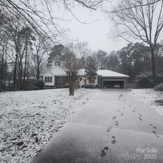 3973 Huntington Court sold home in Forest Hills, Denver, NC