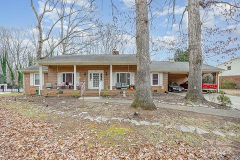 514 Idlewood Drive active home in Country Club Hills, Salisbury, NC