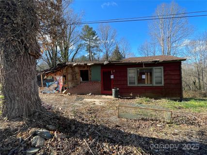 819 Montclair Circle sold home in Wakefield Terrace, Lenoir, NC