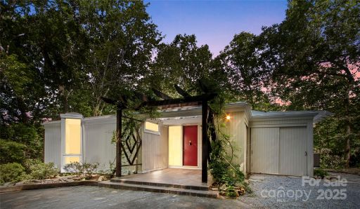 141 Wildflower Road sold home in Swiss Pine Lake, Spruce Pine, NC