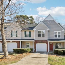 10213 University Park Lane