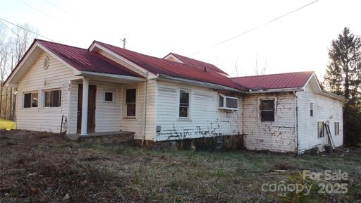 98 Lower Glady Fork Road