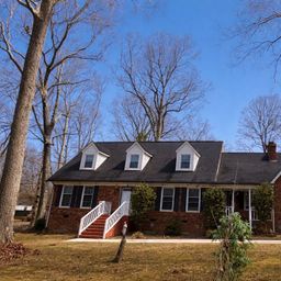 709 Woodside Drive