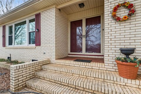 14409 Springwater Drive sold home in Springwater, Matthews, NC