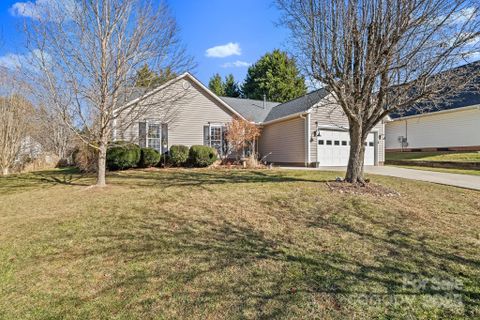 28 Sand Pebble Court sold home in St Johns Commons, Fletcher, NC