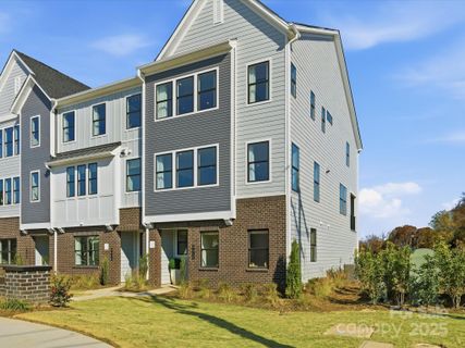 8038 Thimbleweed Circle pending home in Ross Farms, Charlotte, NC
