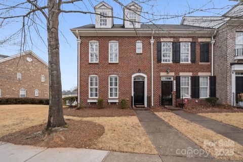 16918 Summers Walk Boulevard sold home in Summers Walk, Davidson, NC