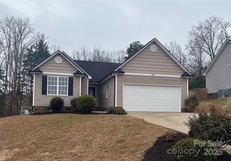 1562 Piney Church Road pending home in Saint Andrews, Concord, NC