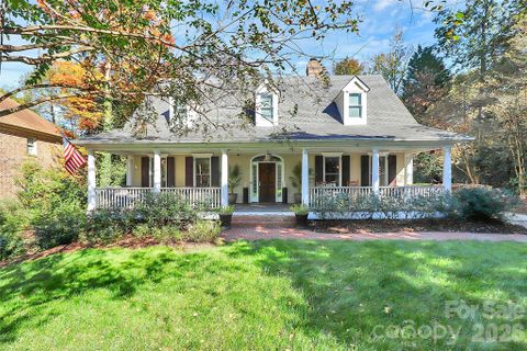 304 S Canterbury Road