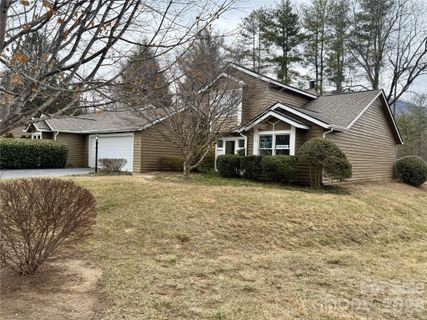 13 Laurel Place