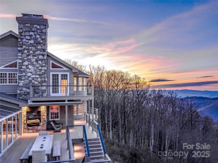 35 Peach Knob Drive active home in Mountain Meadows, Asheville, NC