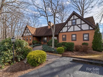 383 Overlook Drive