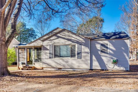 1337 Eisenhower Road sold home in College Park, Rock Hill, SC