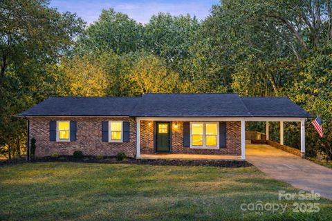 3515 12th Street Drive sold home in Sandy Ridge Acres, Hickory, NC