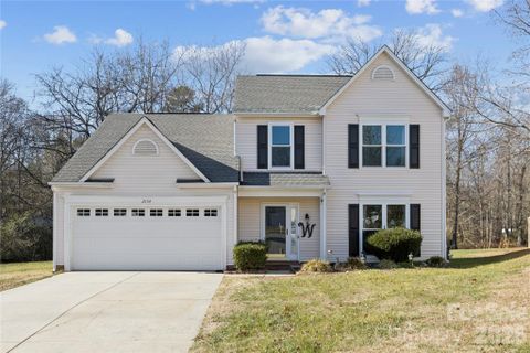2154 Mallard Green Place sold home in Mallard Woods, Charlotte, NC