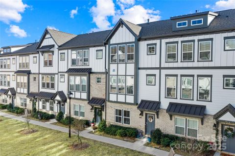 920 Mary Max Drive