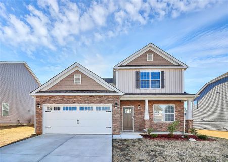 7347 Teague Drive active home in Nolen Farm, Gastonia, NC