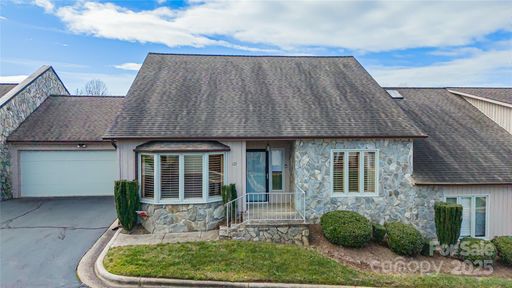 603 Ne 29th Avenue sold home in Pebble Creek, Hickory, NC