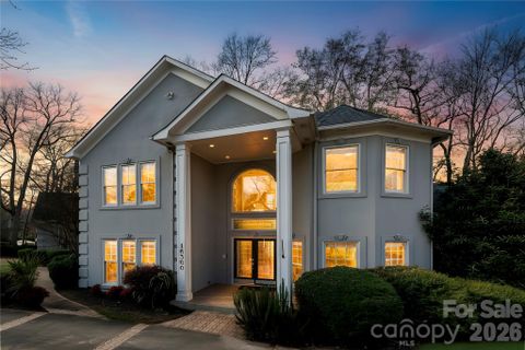 16300 Autumn Creek Court active home in Riverpointe, Charlotte, NC