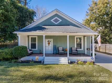 8 Cauthen Street