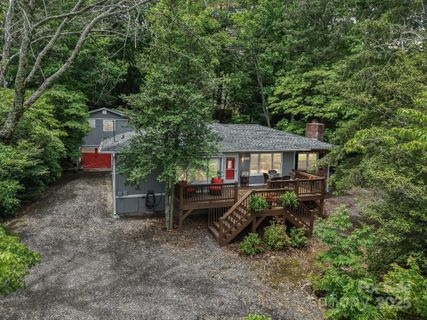 416 S Cherokee Avenue active home in Methodist Colony, Black Mountain, NC
