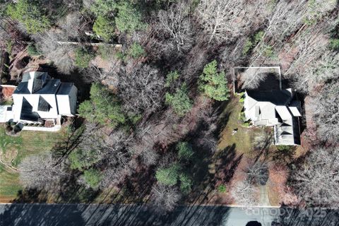 8811 Maplebrook Lane