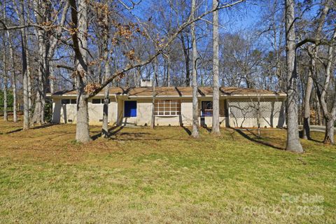 138 Kingsway Circle